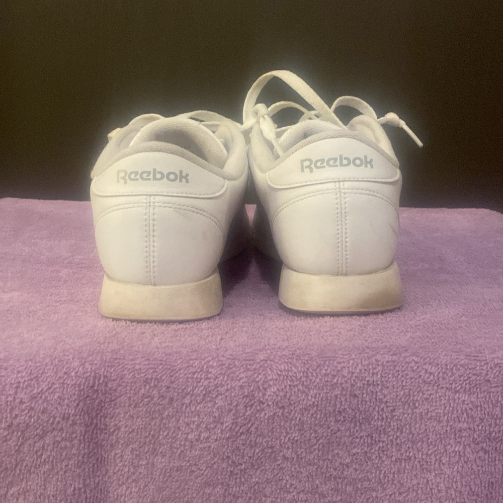 Reeboks - Picture 5 of 6